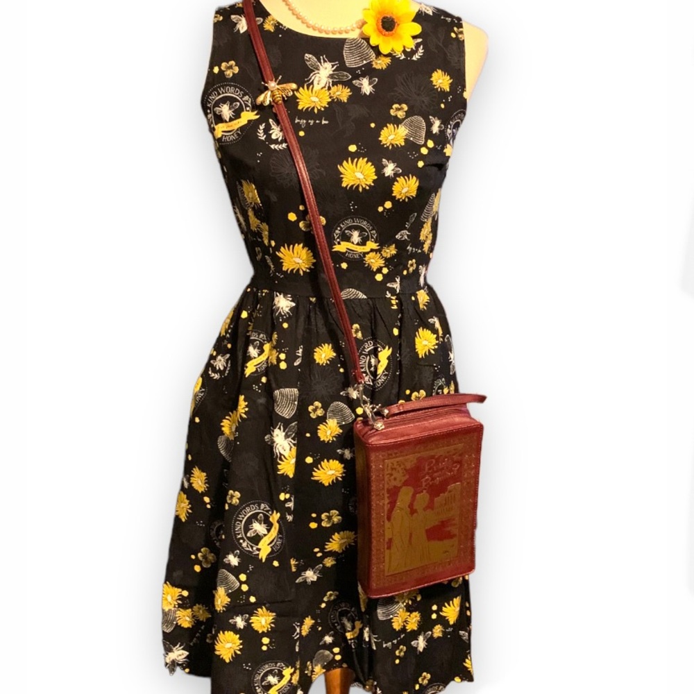 🐝 Retrolicious Bee 🐝 Kind Vintage Dress - Picture 9 of 11